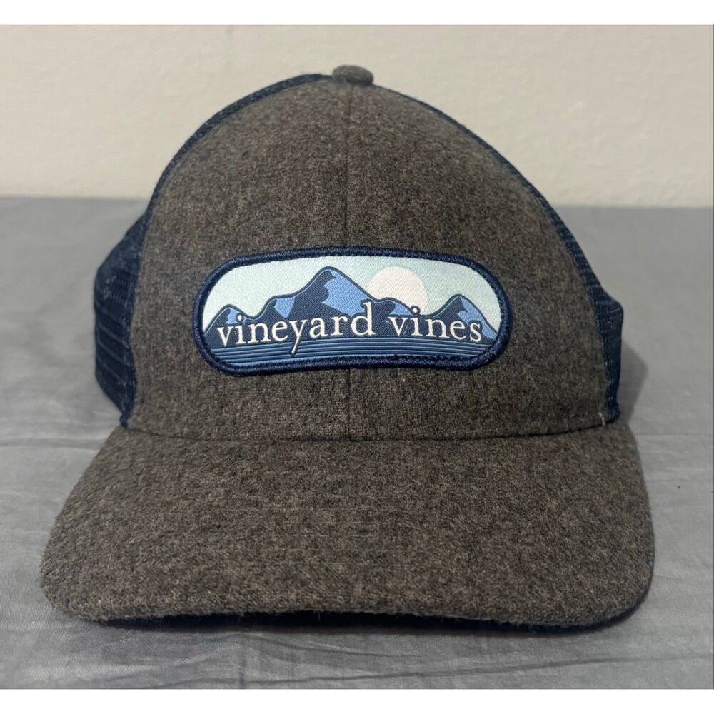 Vineyard Vines Trucker Hat Navy Gray Logo Mesh Back Adjustable Cap